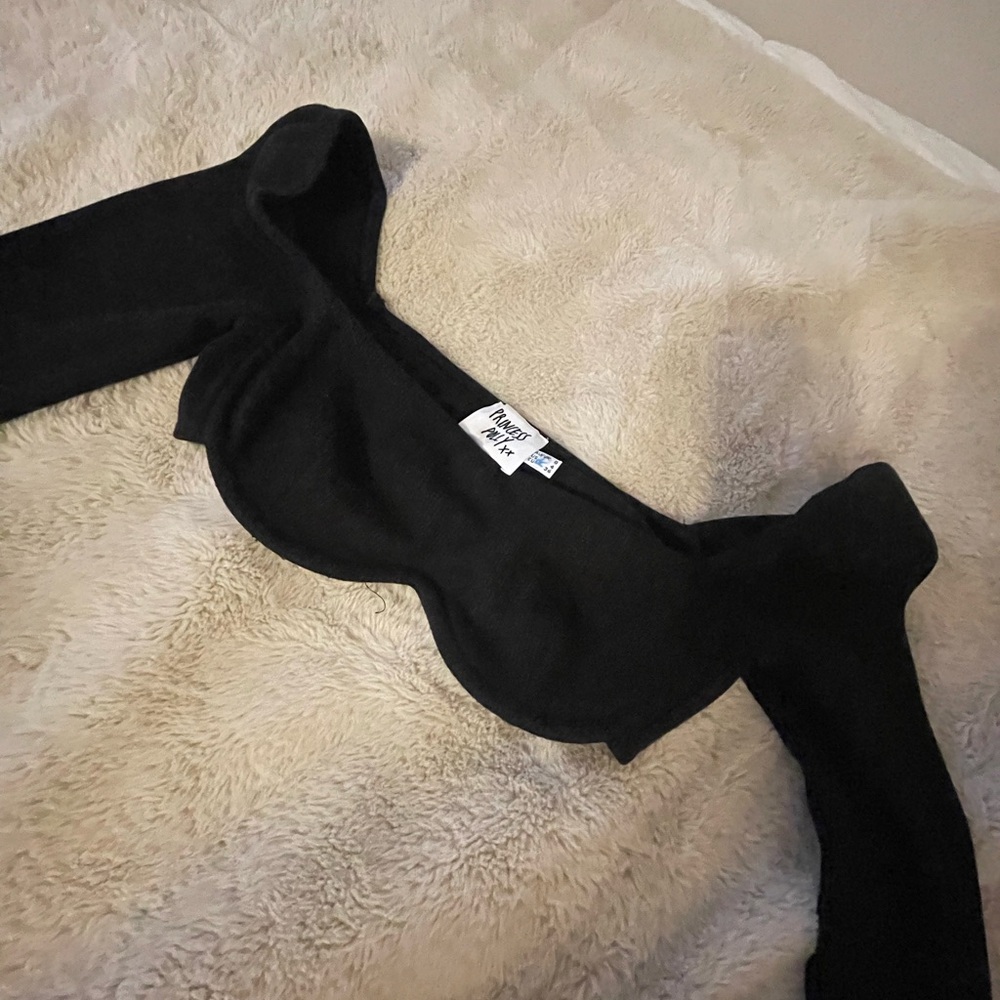 Princess Polly Black Off-Shoulder crop top